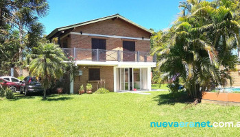 Casas con Piscinas 