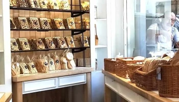 La Argentina - Confitería Panadería - Cdad. Autónoma De Buenos Aires