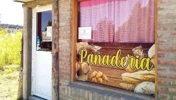 Panadería Como Pan Caliente - Cholila