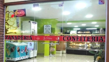 Panadería y Confitería La Reina - Gdor. Roca