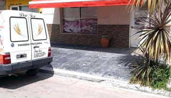 Panadería y Factureria Don José - La Adela