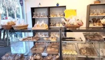 Panaderia y Pastelería La Espiga - Luján De Cuyo