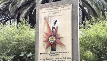 Retiro Espiritual Hermanas Franciscanas - Agua De Oro