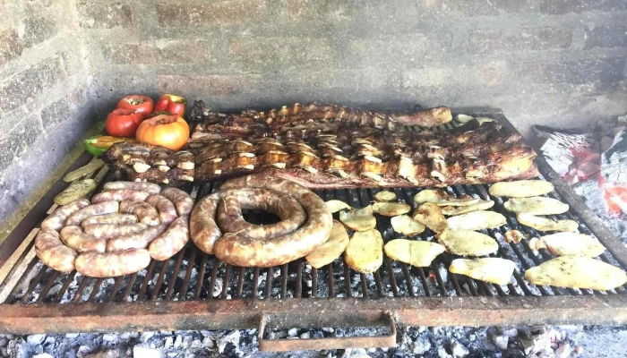 Alquiler De Casas En Paso De La Patria Serravalle -  Comida Y Bebida - Paso de la Patria