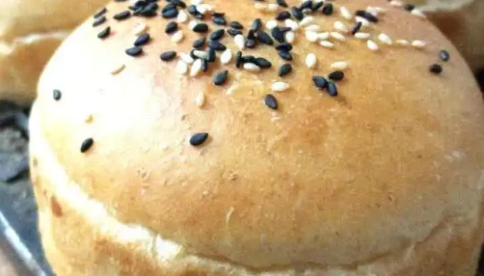 Amona Panaderia Artesanal -  Comida Y Bebida - San Martín de los Andes