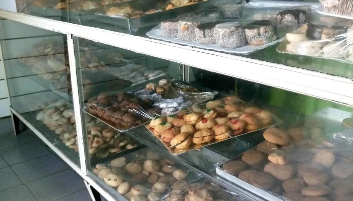 Antojos Panaderia Y Confiteria Ambiente - Resistencia
