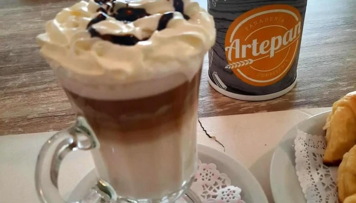 Artepan Panaderia Y Confiteria Cafe - Cinco Saltos