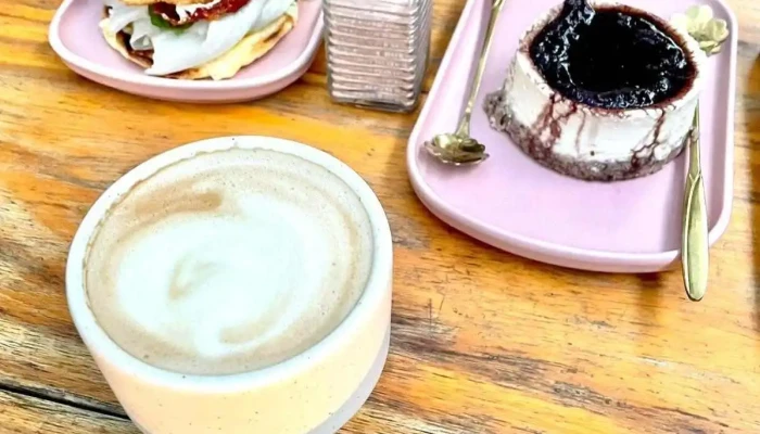 Atipico Cafe Y Panaderia Keto Arandano - Godoy Cruz