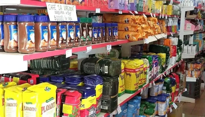 Autoservicio La Familia -  Interior - Garuhape