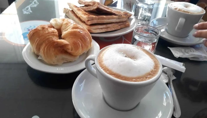 Cafeteria Y Panaderia Tentaciones -  Capuchino - Pichi Mahuida