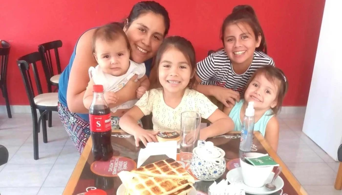 Cafeteria Y Panaderia Tentaciones -  Cerca De Mi - Pichi Mahuida