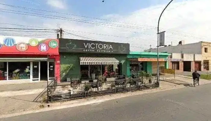 Cafeteria Y Pasteleria Victoria Cerca De Mideg - San Lorenzo