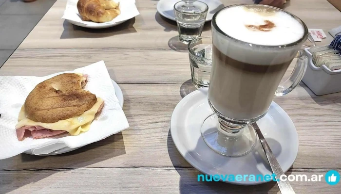 Candeal Panificacion   Cafeteria Mas Recientes - Dorrego