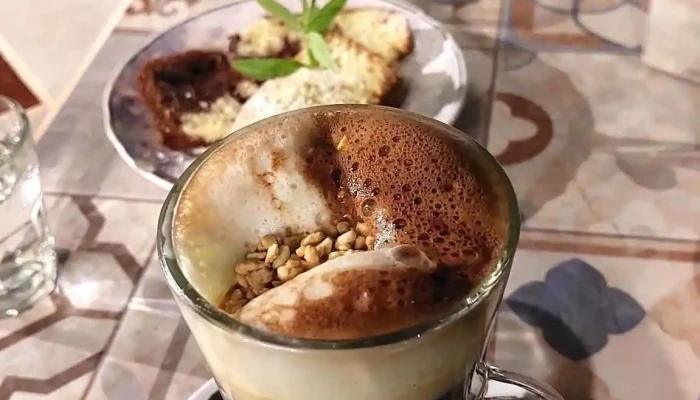 Casa De Te Y Patio Cervecero The House Capuchino - La Falda