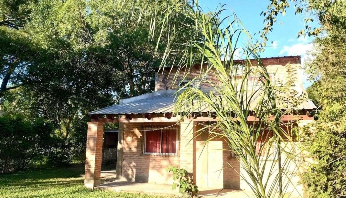 Casa en Paso de la Patria - Corrientes