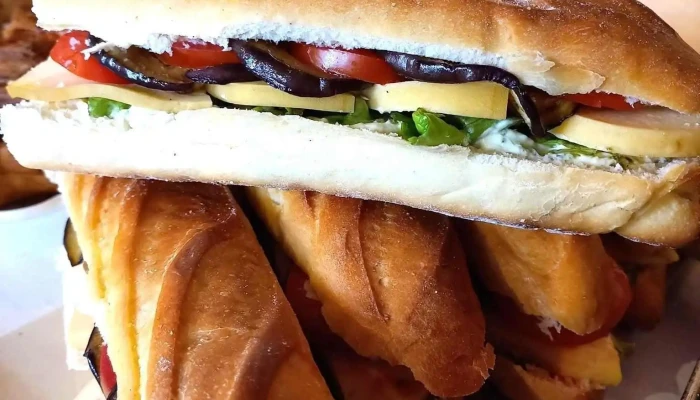 Casa Koko   Panaderia De Masa Madre Baguette - Lago Puelo