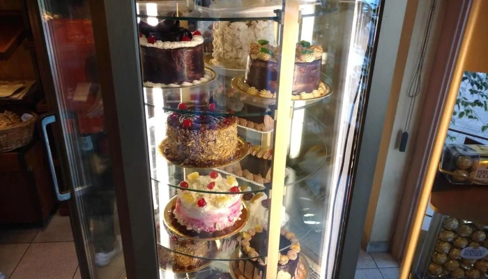Centenario Panaderia Y Confiteria -  Vitrina - Cañada de Gomez