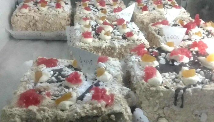 Confiteria Las Cuartetas Comida Y Bebida - Resistencia