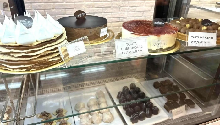 Confiteria Y Panaderia La Argentina -  Ambiente - C1428arh