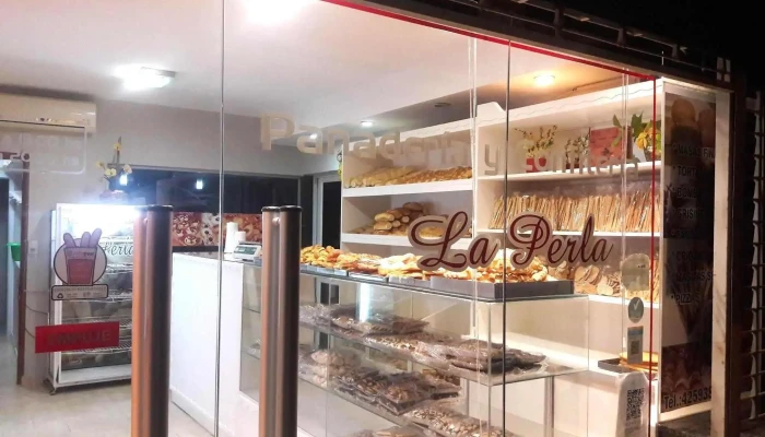 Confiteria Y Panaderia La Perla -  Telefono - San Francisco