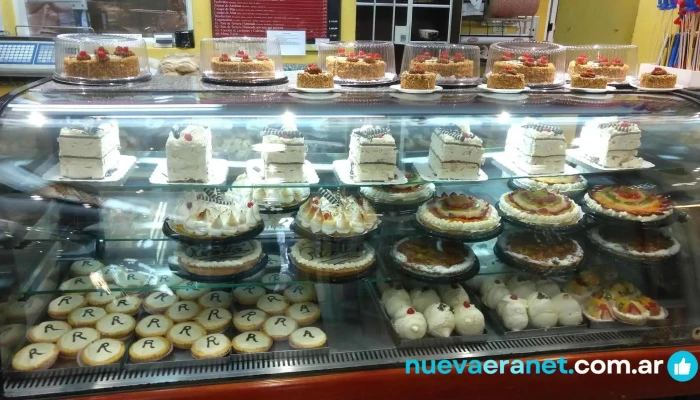Corradini Panaderia Pasteleria Rotiseria Cafe Al Paso Y Catering Ambiente - Córdoba