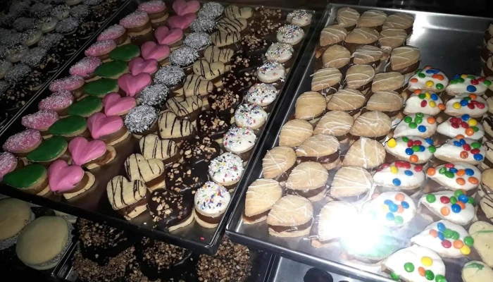 Crescent Pasteleria -  Comida Y Bebida - Mendoza
