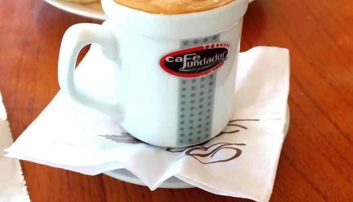 Don Luis Manantiales -  Cortado - El Calafate