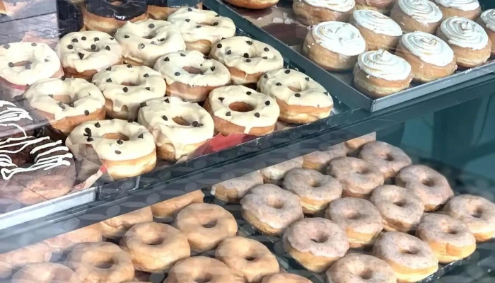 Donut Garage San Juan -  Comida Y Bebida - San Juan