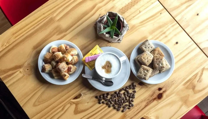 Dore Delicias Panaderia Cafeteria Comida Y Bebida - Oberá