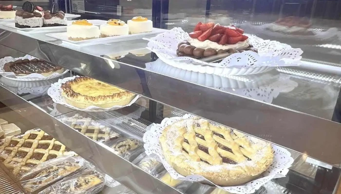 Dos Amores Pasteleria Y Panaderia Vitrina - Maipú