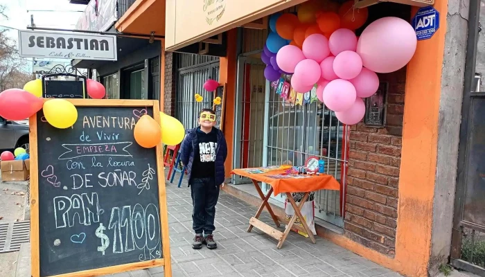 Dulce Locura Panaderia Y Confiteria Abierto Ahora - Maipú