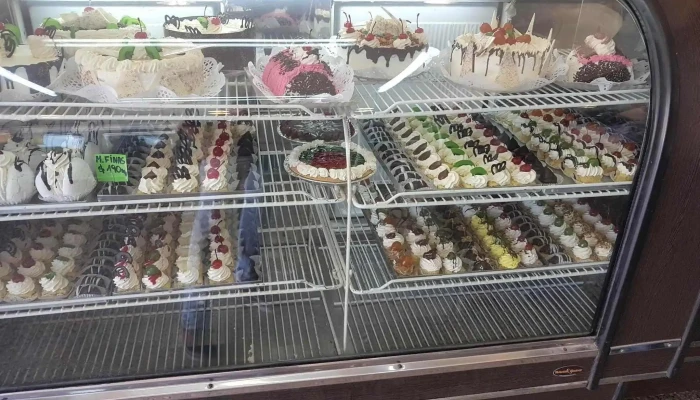 El Porvenir Panaderia Y Confiteria -  Vitrina - S3002dnh