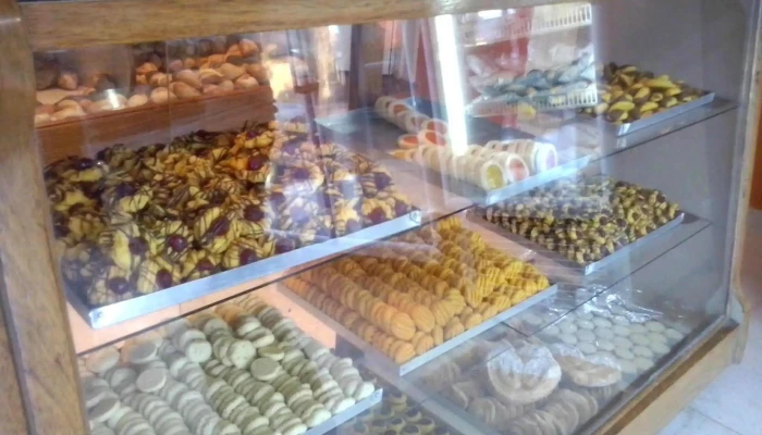 El Trigal Panaderia Y Confiteria -  Vitrina - Maipú