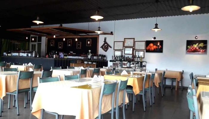 Emilia Comidas -  Ambiente - Las Varillas