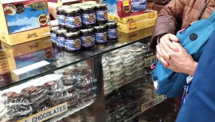 Fabrica De Alfajores Koonek Interior - El Calafate