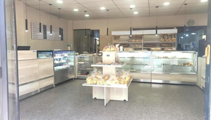 Factoria  Panaderia Y Pasteleria Del Propietario - Mendoza