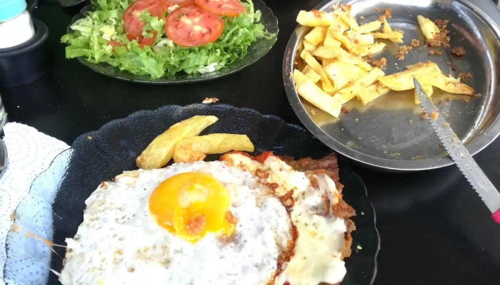 Gigante Mac Corcho -  Papas Fritas - Cerrillos