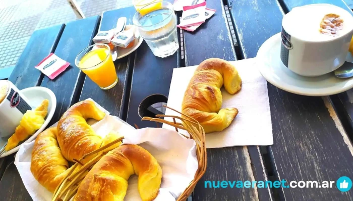 Gloria -  Comida Y Bebida - Cfr