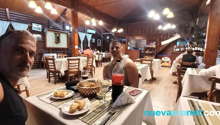 Hotel Las Cabanas Comida Y Bebida - Santo Tomé
