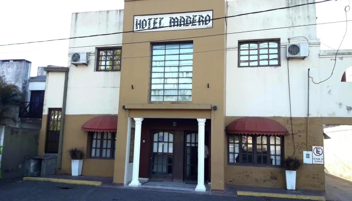 Hotel Mabero -  Exterior - Las Toscas