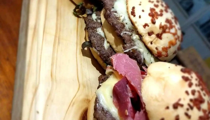 Il Panini -  Hamburguesa - Chimbas