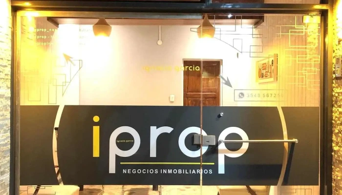 Iprop Negocios Inmobiliarios -  Exterior - Villa Giardino
