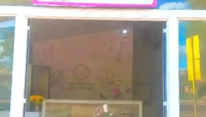 L D Panaderia Artesanal Vitrina - Garuhape