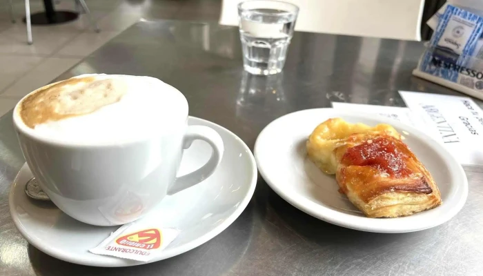 La Argentina -    Confiteria Panaderia Cortado - Cdad. Autónoma de Buenos Aires