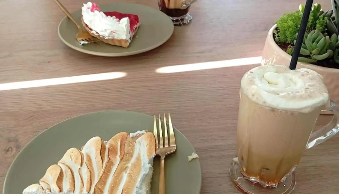 La Baguette Cafe Comida Y Bebida - Gral. Roca