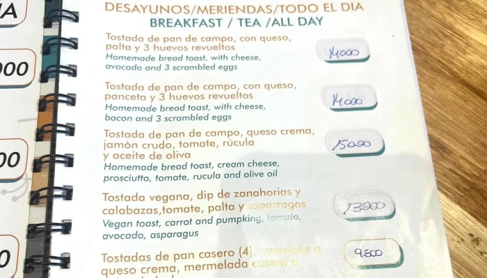 La Esquina Chalten -    Desayunos Almuerzos Cenas Viandas Lunch Box Sitio Web - El Chalten