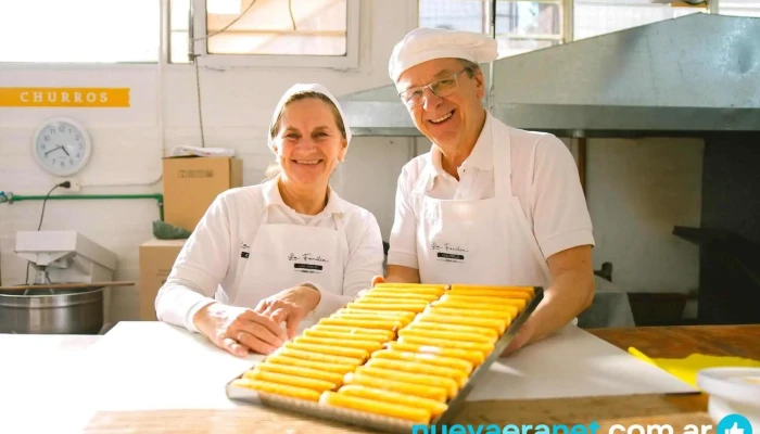 La Familia Churreria Y Cafeteria Del Propietario - Puerto Madryn