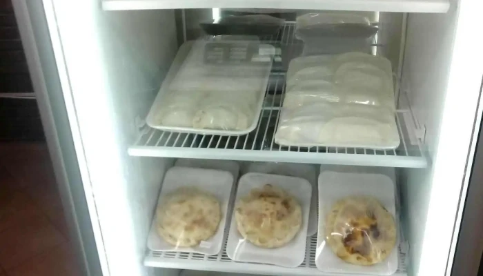 La Familia Panaderia Negro Interior - Maipú