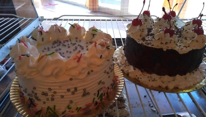 La Loma Panaderia -  Comida Y Bebida - Puerto Madryn