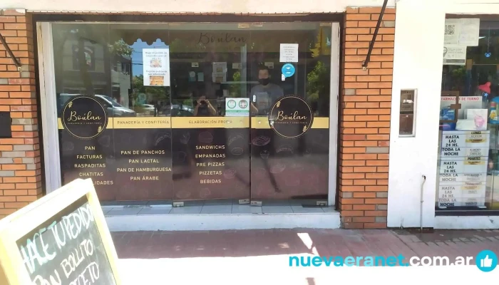 La Martina Panaderia Y Confiteria Vitrina - Ejh